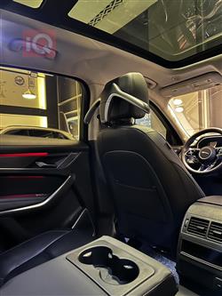 جاگوار F-Pace